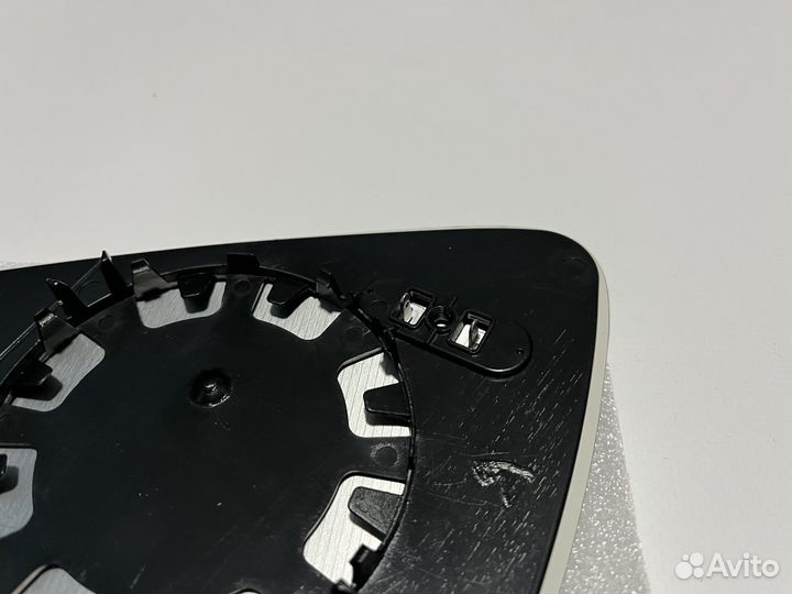 Правый зеркальный элемент BMW F30 F20 E84 новый