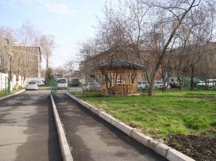 Офисное здание 535 кв.м. с земельным участком