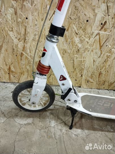 Самокат складной с дисковыми тормозами