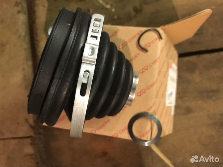 Пыльники на шрус чери-тиго