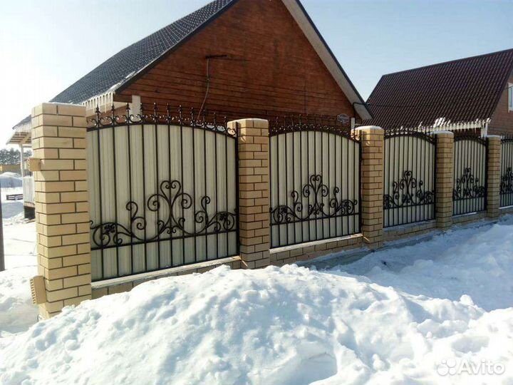 Забор кованый