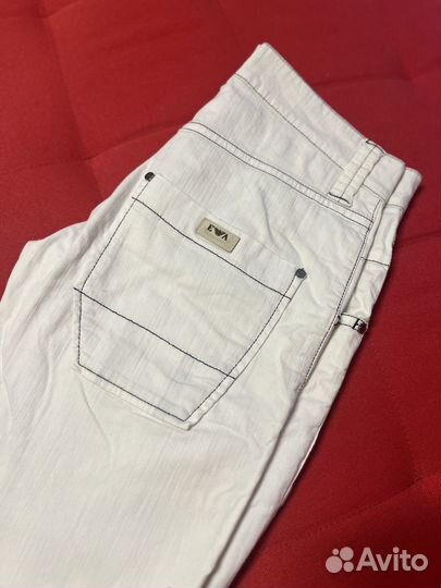 Джинсы Armani