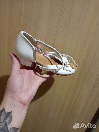 Сандалии для девочки