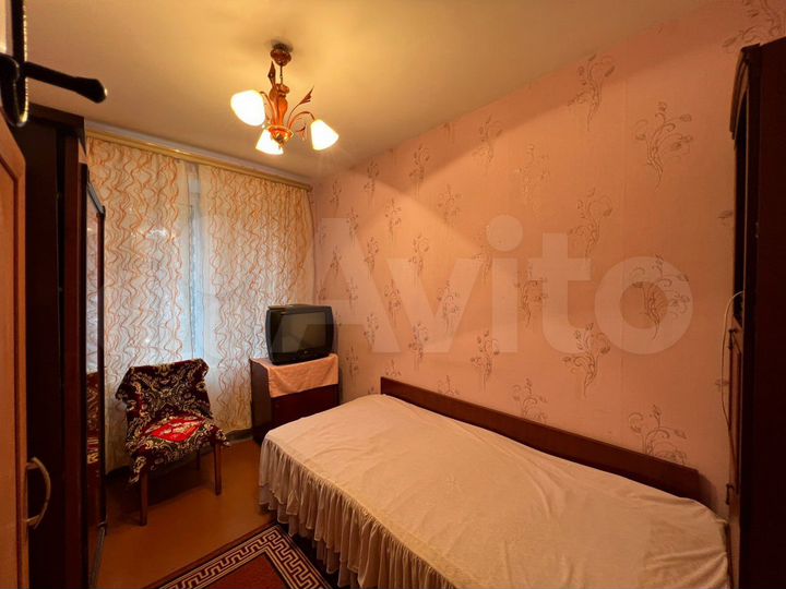 Комната 11 м² в 2-к., 2/5 эт.