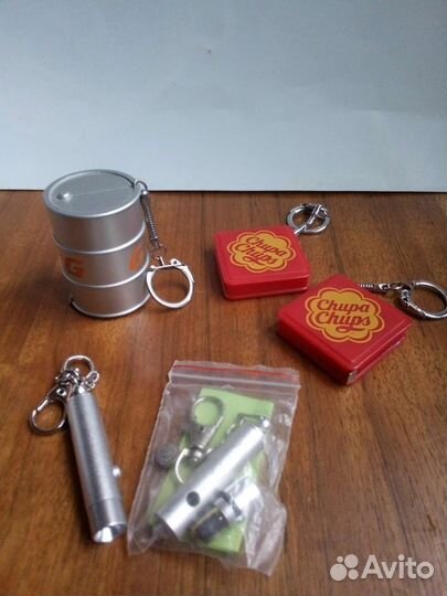 Фигурки, брелоки