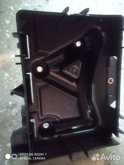 Площадка под аккумулятор Фольксваген Поло,Шкода