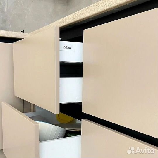 Кухонный гарнитур на заказ под ключ