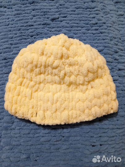 Шапка из ализе пуффи, ручная работа