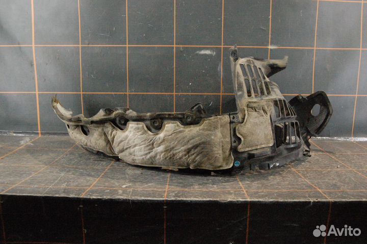 Локер (подкрылок) передний правый - Lexus LX 3