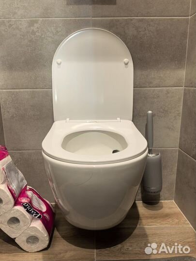 Подвесной унитаз без инсталляции am pm с дефектом