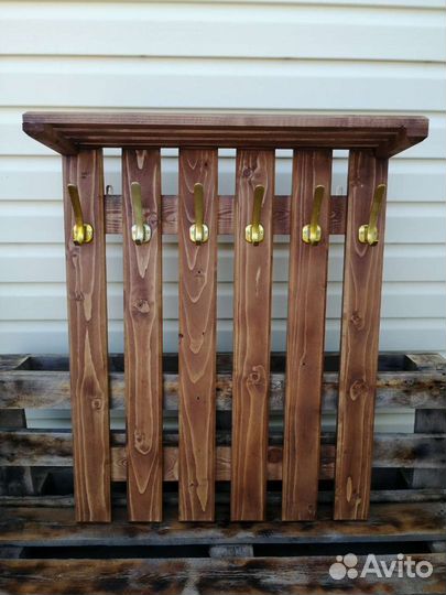 Вешалка настенная