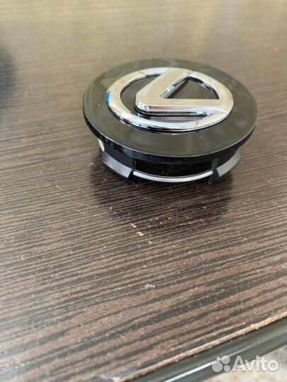 Заглушки на литые диски lexus
