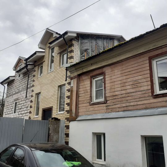 Дом 260 м² на участке 9 сот.