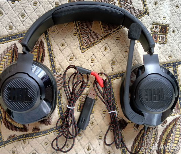 Проводные наушники JBL quantum 300