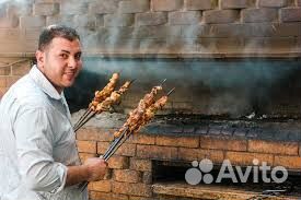 Мангальщик шашлычник