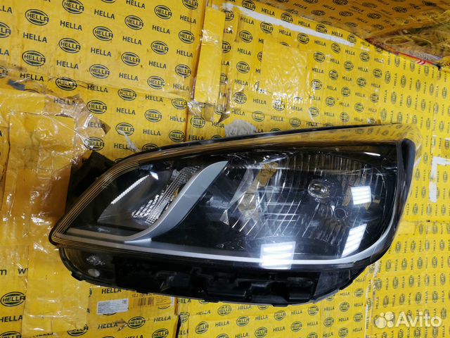 Стекло фары Rio 2016 (933)