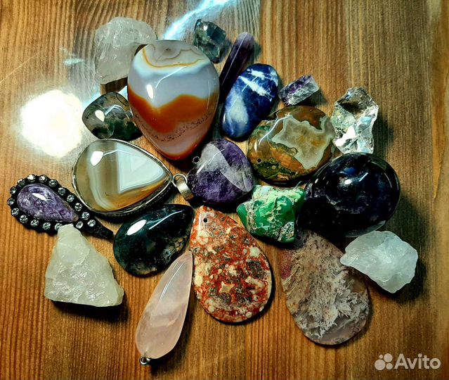 Камни и минералы