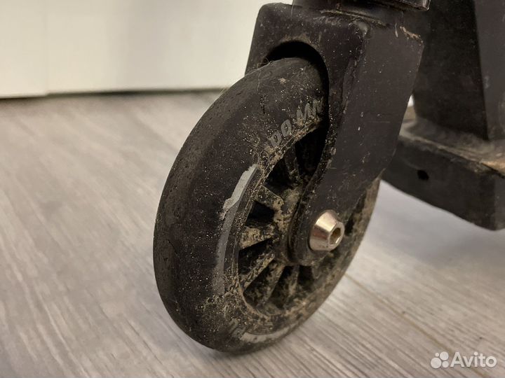 Трюковой самокат б/у