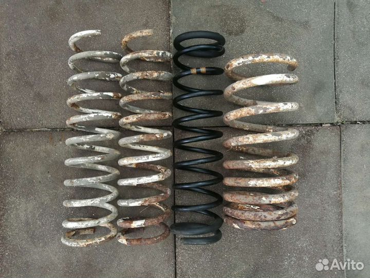 Пружины Mercedes G463