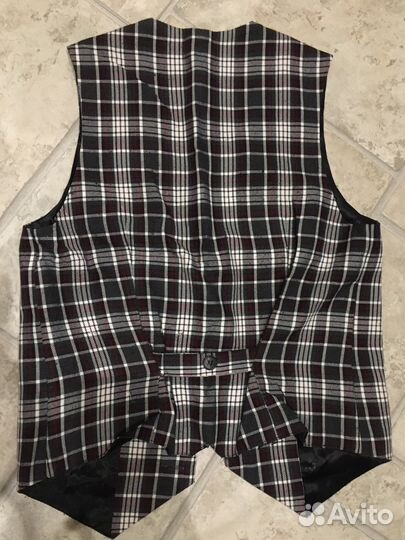 Жилетка для мальчика школьная