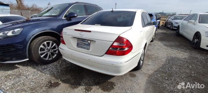 Авто на разбор Mercedes-Benz E-Class W211 272.964