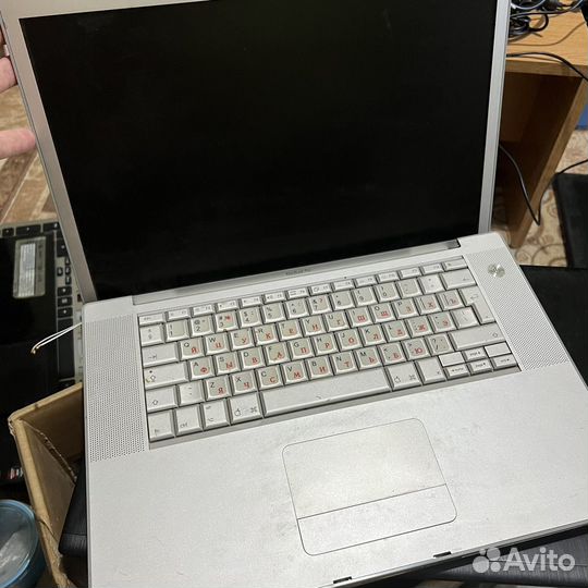 Коробка ноутбуков + микросхемы