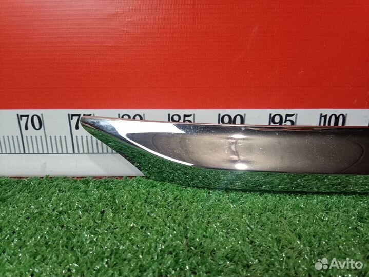 Накладка крышки багажника Lexus RX