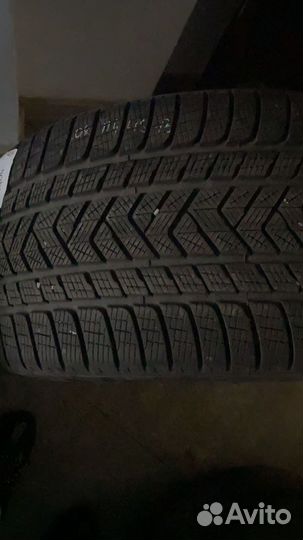 Pirelli Scorpion 325/35 R22 и 285/40 R22