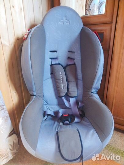 Автомобильное кресло
