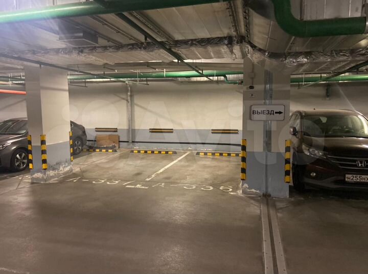 Машиноместо, 12 м²