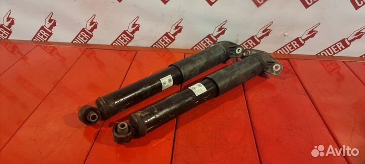 Задний амортизатор стойка Hyundai Santa Fe 4 TM