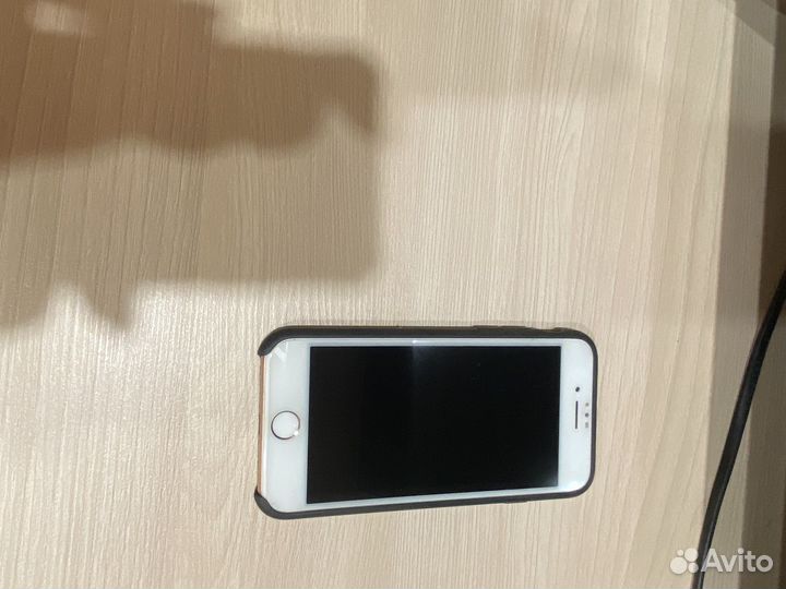 iPhone 8, 64 ГБ