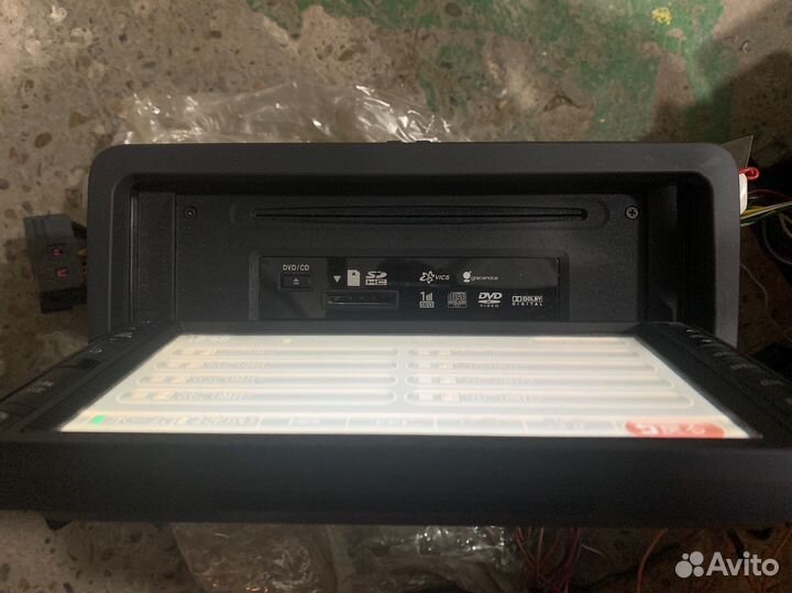 Продам магнитолу Clarion 308sdcw