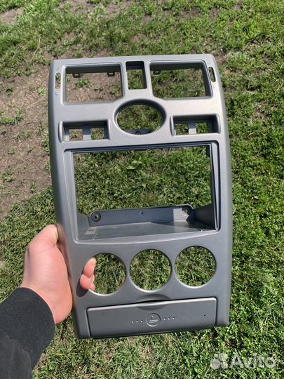 Консоль priora 1