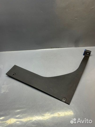 Обшивка багажника задняя правая Hyundai Solaris 1