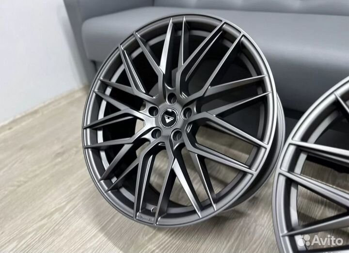 Диски серые VF107 R17 5x114.3 на Kia Mazda Toyota