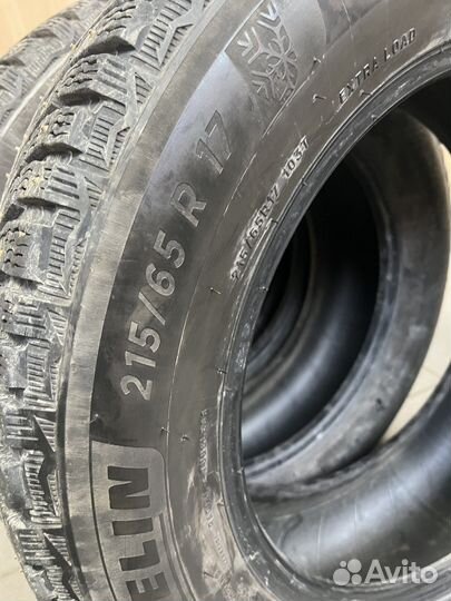 Michelin X-Ice North 4 215/65 R17
