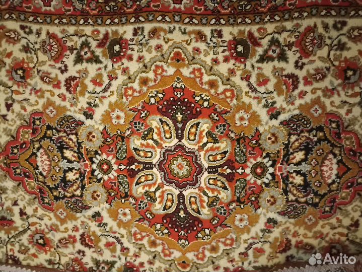 Ковер шерстяной 2 м x 1,5 м