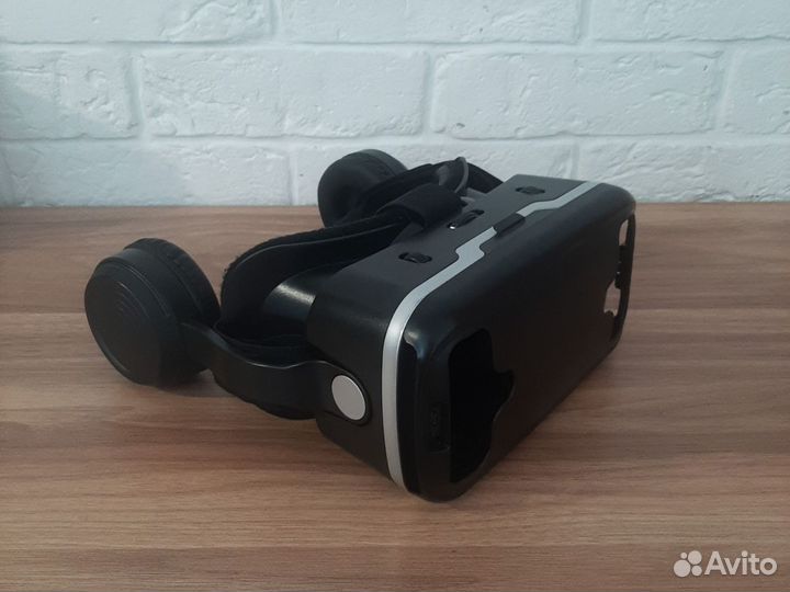 Продам контроллер и vr очки от vr shinecon