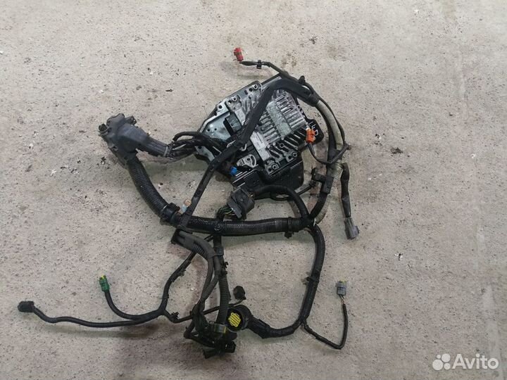 Блок управления двигателем Mazda 2 DE 5WS40585C-T