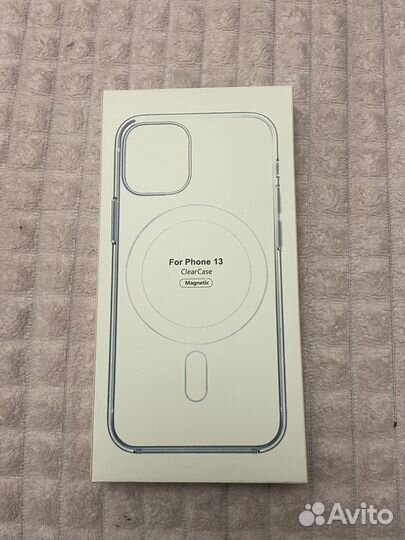 Чехол на IPhon 13