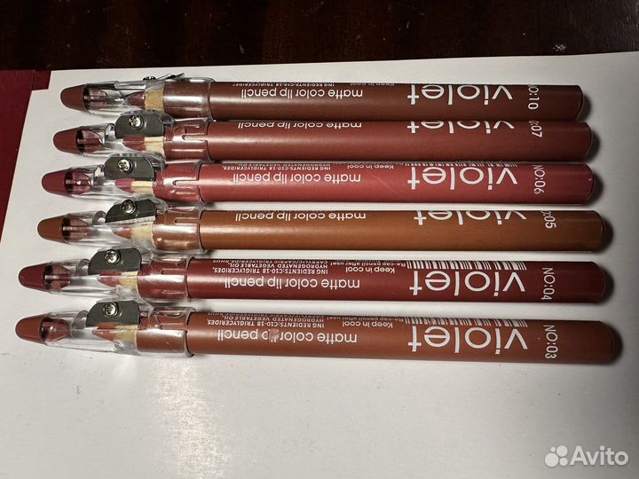 Карандаш для губ violett