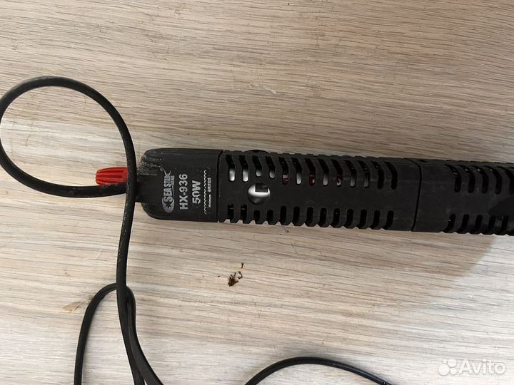 Аквариум с рыбками (гуппи)