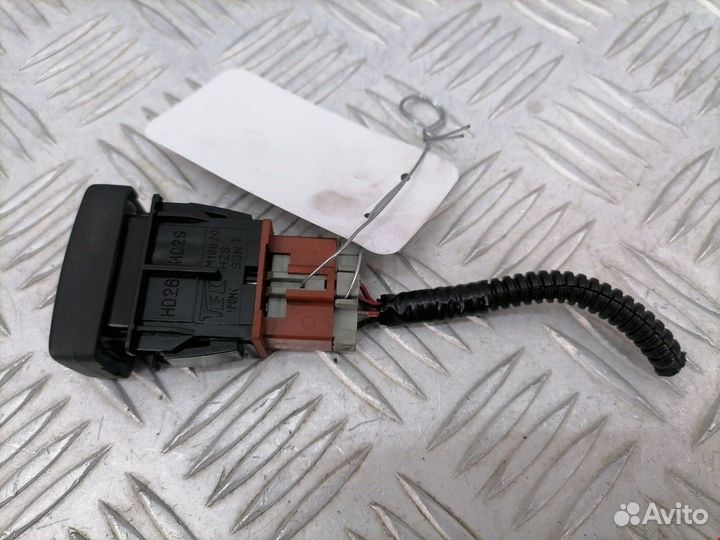 Кнопка ASC / ESP Honda Accord 7 2004 35300SEA003