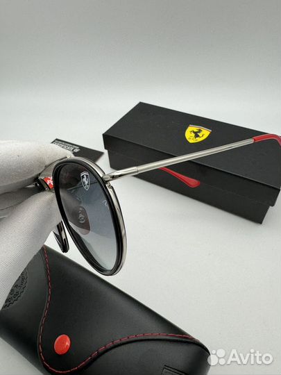 Очки ray ban ferrari новые