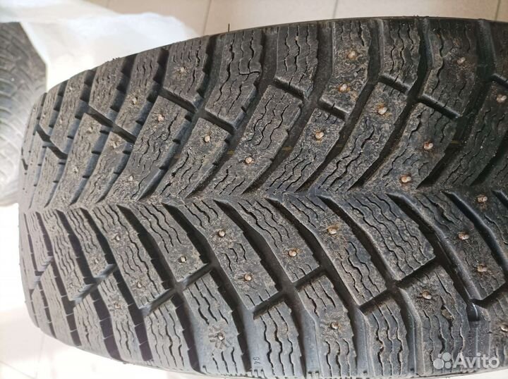 Michelin X-Ice North 4 205/60 R16 96T