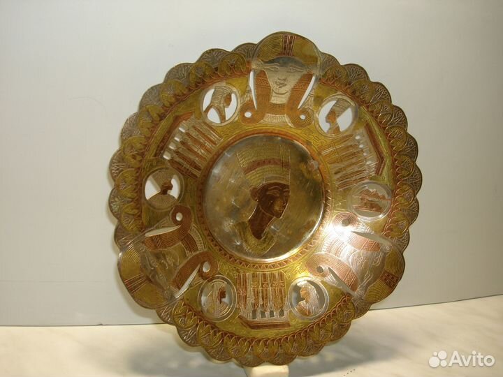 Ваза индийская. Латунь.22см. Тарелка на стену