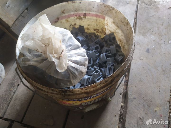 Скобы для электрического кабеля