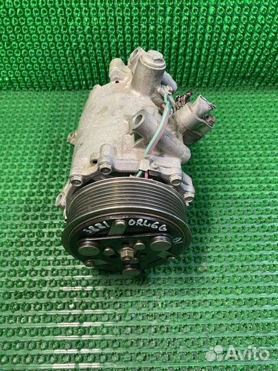 Компрессор кондиционера Хонда Аккорд