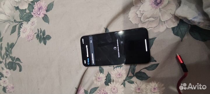iPhone Xs, 64 ГБ